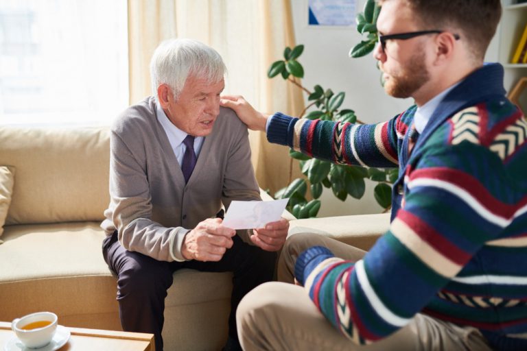 فهم تصرفات كبار السن وكيفية التعامل معها